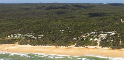 Eurong and Fraser Island Beach Houses - Fraser Island - QLD T (PBH4 00 16215)